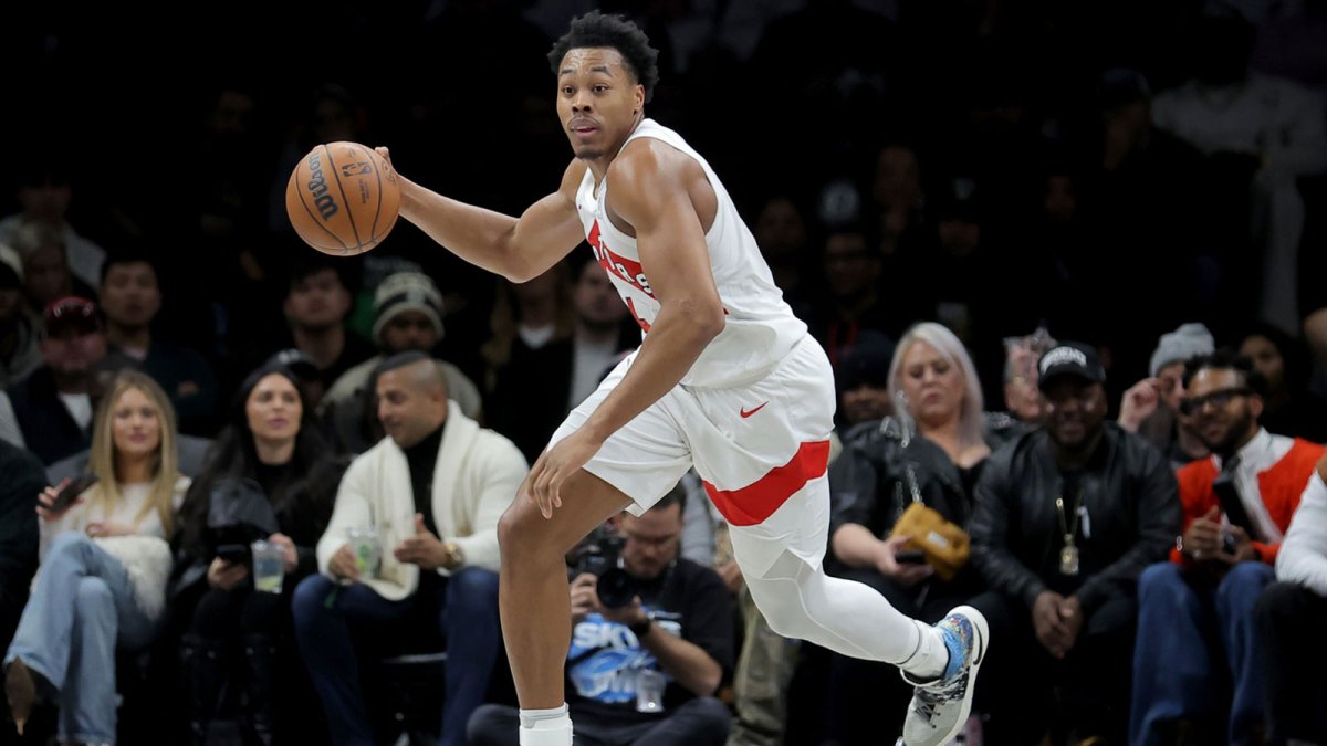 Toronto Raptors forward Scottie Barnes (4) brings the ball up court against the Brooklyn Nets during the second quarter at Barclays Center.