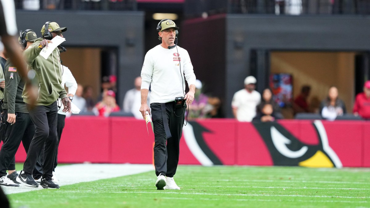 San Francisco 49ers head coach Kyle Shanahan looks on during the first half against the Arizona Cardinals at State Farm Stadium.