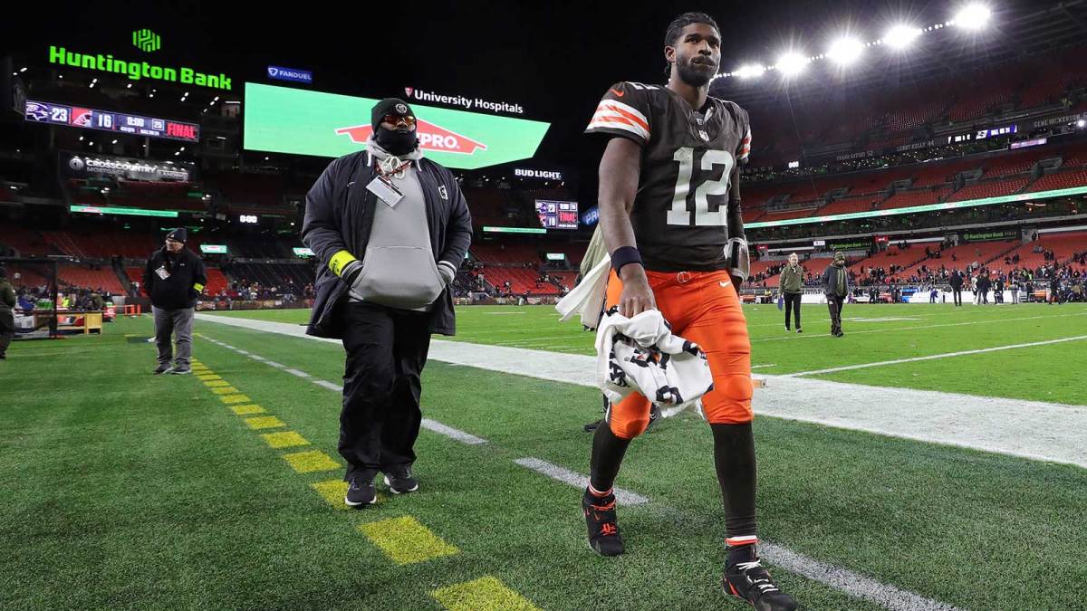 Cleveland Browns quarterback Shedeur Sanders (12) heads back to the locker room following a 23-16 loss to the Baltimore Ravens in his first NFL football game at Huntington Bank Field, Nov. 16, 2025, in Cleveland, Ohio.