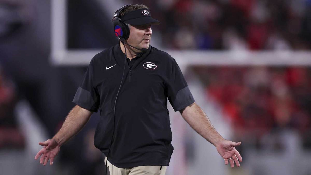 Georgia Bulldogs head coach Kirby Smart gestures in the second half against the Texas Longhorns at Sanford Stadium