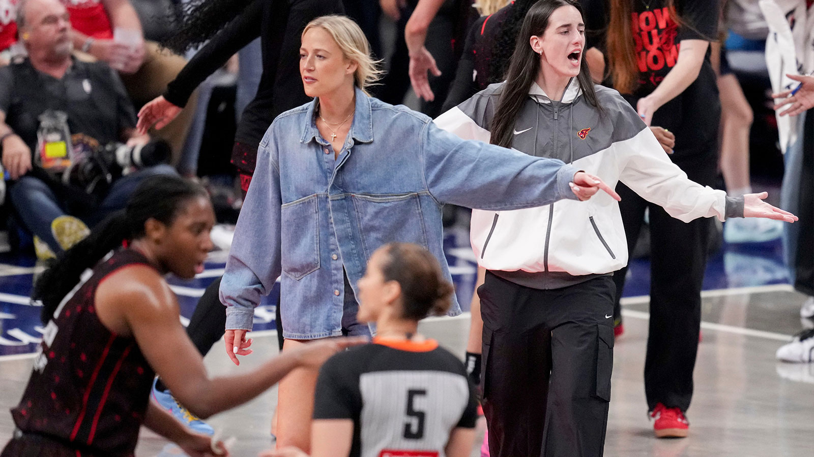 Fever’s Sophie Cunningham corrects herself after Caitlin Clark calls out embarrassing golf blunder