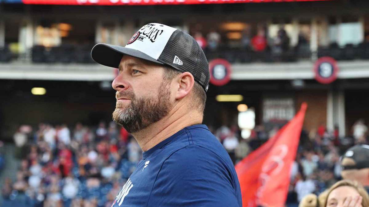 Guardians' Stephen Vogt repeats as AL Manager of the Year