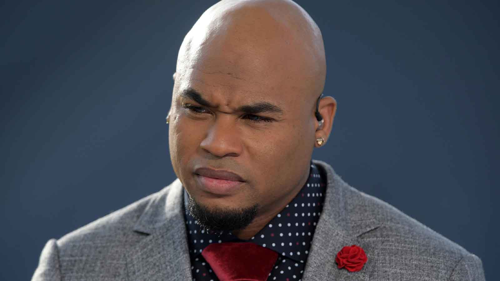 Steve Smith stands firm refusing to apologize for affair scandal