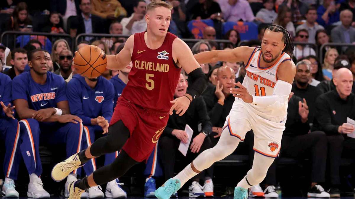 Cleveland Cavaliers guard Sam Merrill (5) drives to the basket against New York Knicks guard Jalen Brunson (11) during the first quarter at Madison Square Garden.