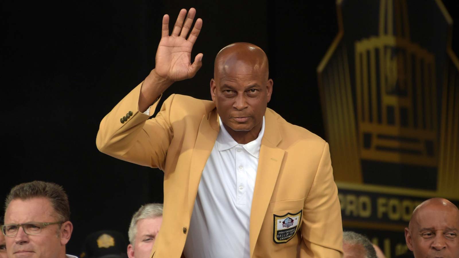 Ronnie Lott during the 2015 Pro Football Hall of Fame enshrinement at Tom Benson Hall of Fame Stadium.