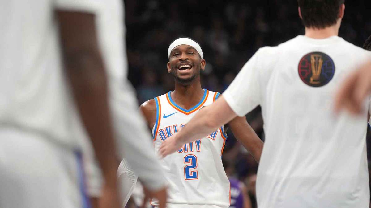Thunder guard Shai Gilgeous-Alexander (2) reacts after missing a shot against the Sacramento Kings at the end of the first quarter at the Golden 1 Center