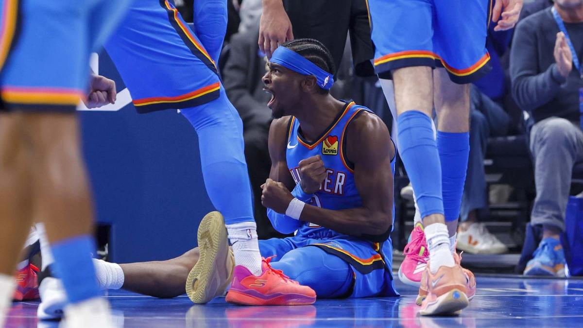 Thunder guard Shai Gilgeous-Alexander (2) shouts and celebrates after a basket against the Portland Trail Blazers during the first quarter at Paycom Center