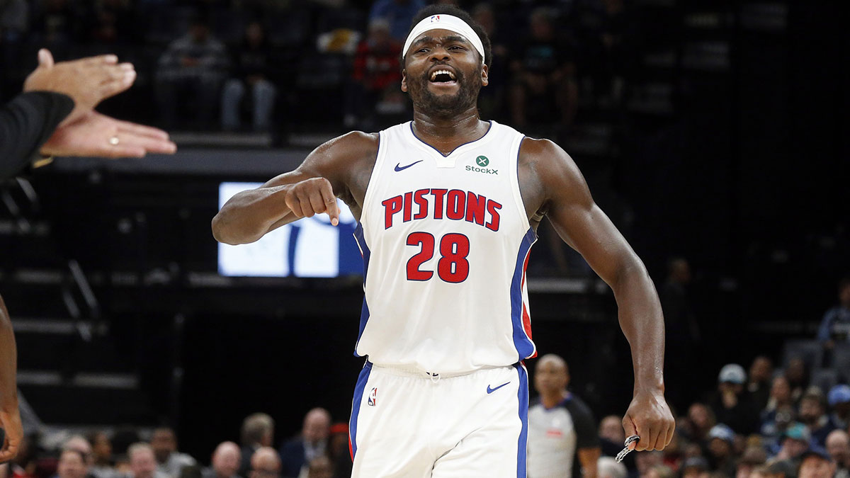 Detroit Pistons forward Isaiah Stewart (28) reacts during a timeout during the third quarter against the Memphis Grizzlies at FedExForum.
