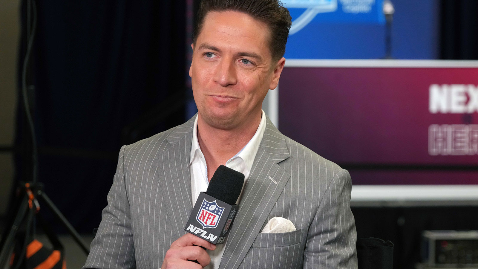 Tom Pelissero calls out ‘idiot’ who just got banned from Commanders’ Northwest Stadium for trying to run on field