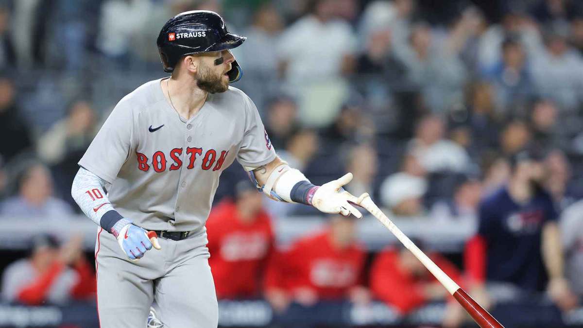 Boston Red Sox shortstop Trevor Story (10) hits a one run home run during the sixth inning against the New York Yankees during game two of the Wildcard round for the 2025 MLB playoffs at Yankee Stadium.