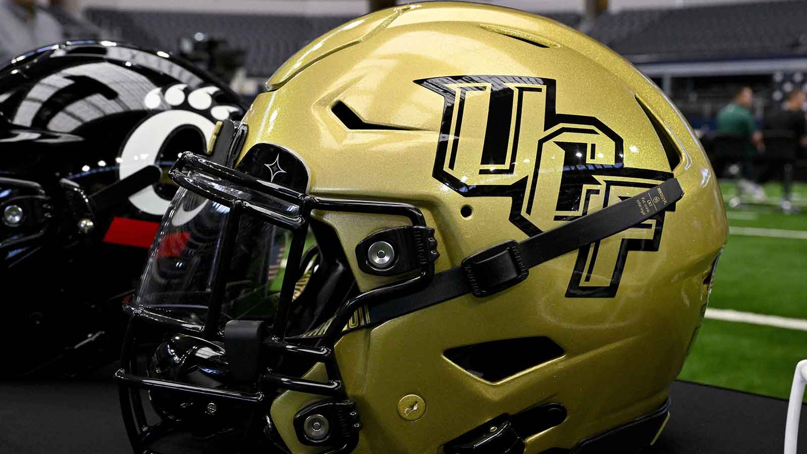4-star QB flips commitment to UCF Football