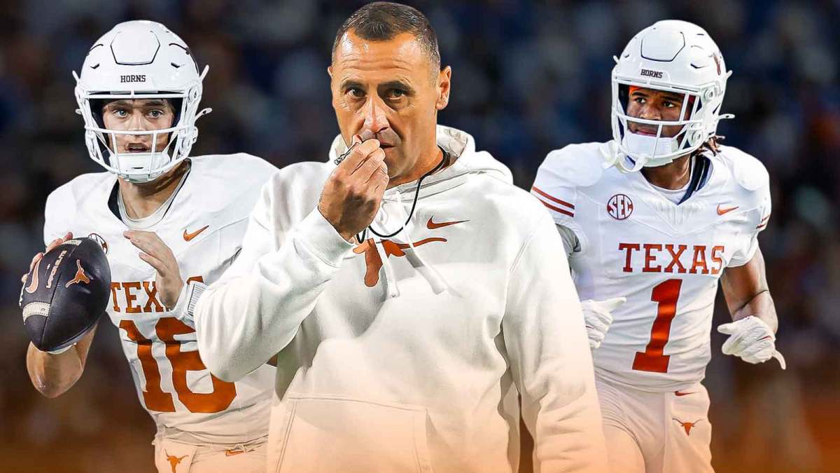 Steve Sarkisian in the middle, Ryan Wingo and Arch Manning on the outsides.