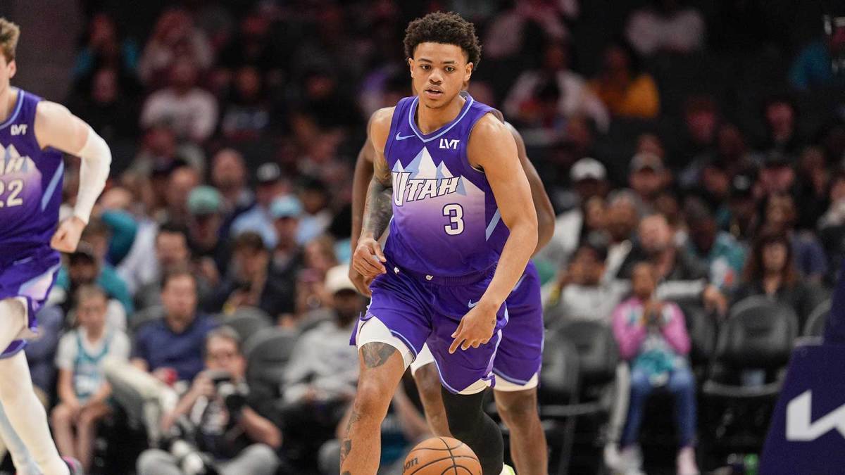 Utah Jazz guard Keyonte George (3) brings the ball up court during the second half against the Charlotte Hornets at Spectrum Center.