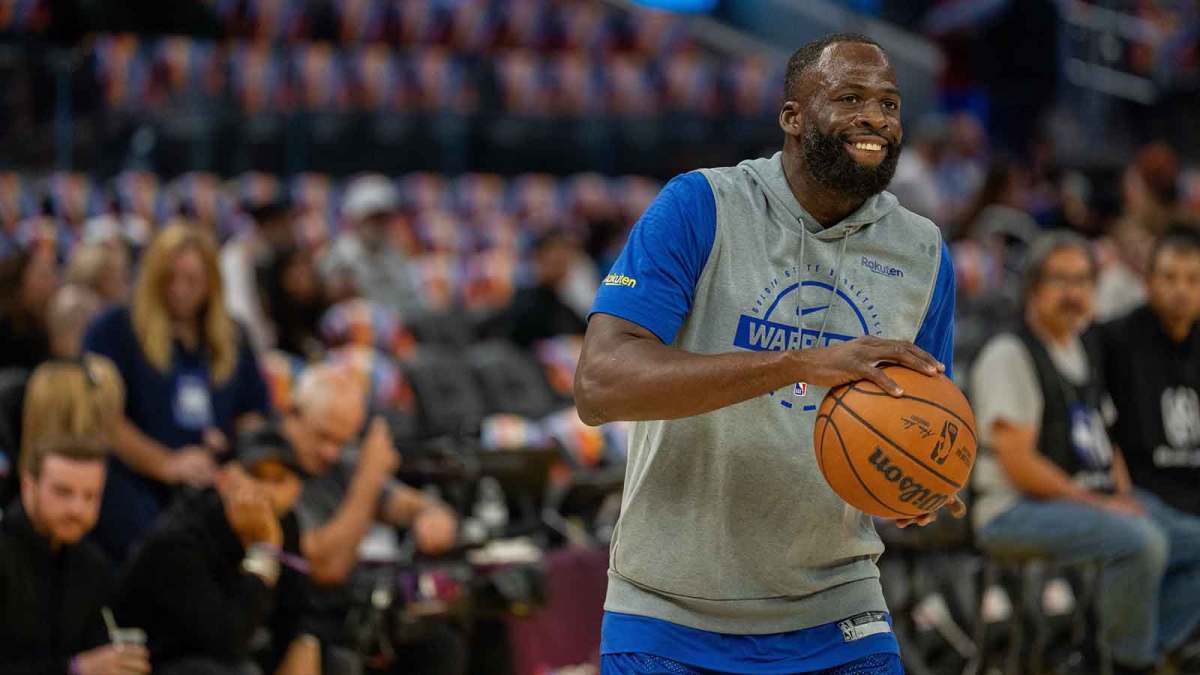 Warriors forward Draymond Green (23) during warmups before the start of the game against the LA Clippers at Chase Center