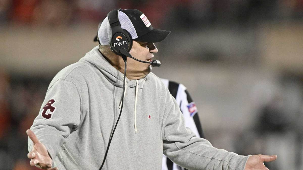 Boston College Eagles head coach Bill O'Brien questions a call during the second half against the Louisville Cardinals at L&N Federal Credit Union Stadium. Louisville defeated Boston College 38-24.