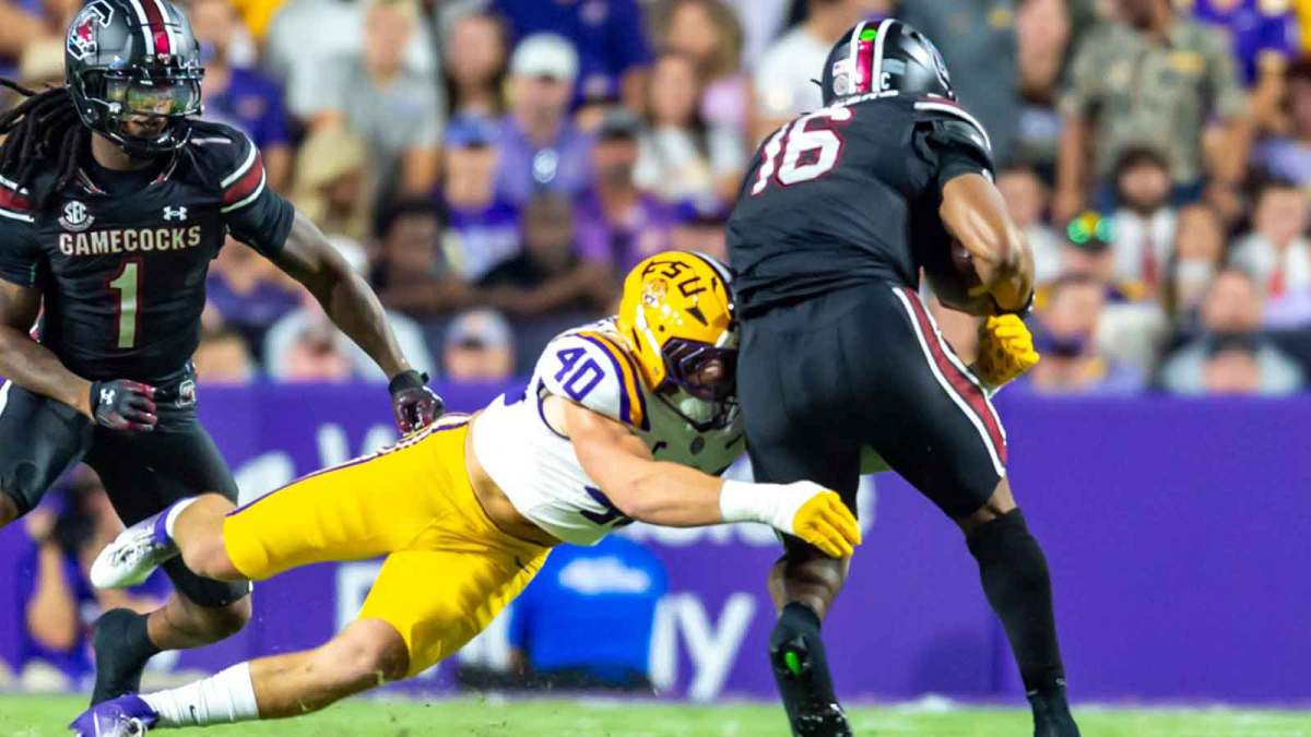 Whit Weeks 40 makes a tackle as LSU Tigers take on the South Carolina Gamecocks. October 11, 2025; Baton Rouge, Louisiana, USA; at Tiger Stadium.