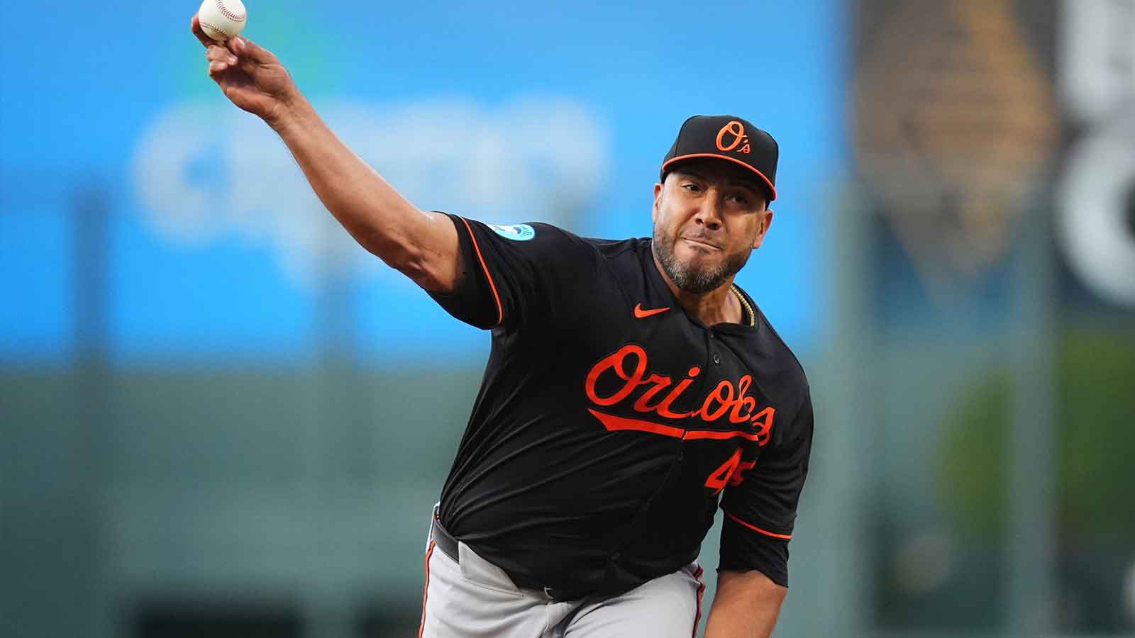 Orioles bring back pitcher with latest roster move