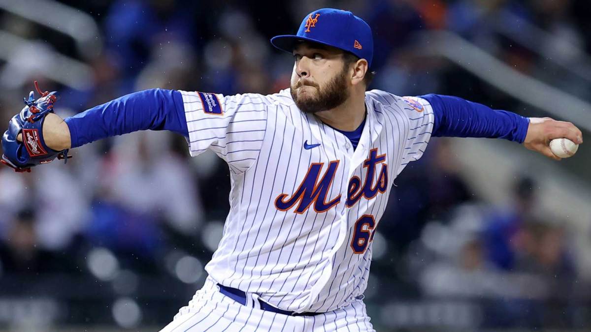 New York Mets relief pitcher Anthony Kay (64) pitches against the Miami Marlins during the ninth inning at Citi Field.