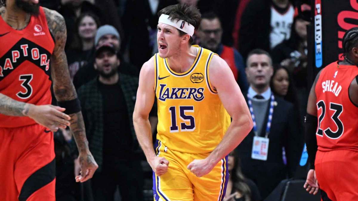 Los Angeles Lakers guard Austin Reaves (15) reacts after scoring a basket against the Toronto Raptors in the second half at Scotiabank Arena.