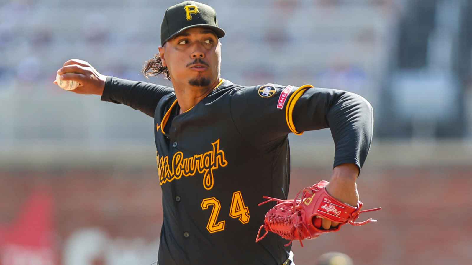 Red Sox acquire pitcher in 5-player trade with Pirates