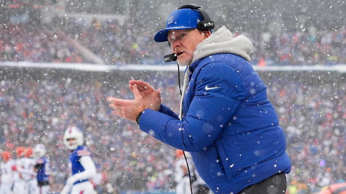 Buffalo Bills head coach Sean McDermott reacts in the second quarter against the Cincinnati Bengals at Highmark Stadium.