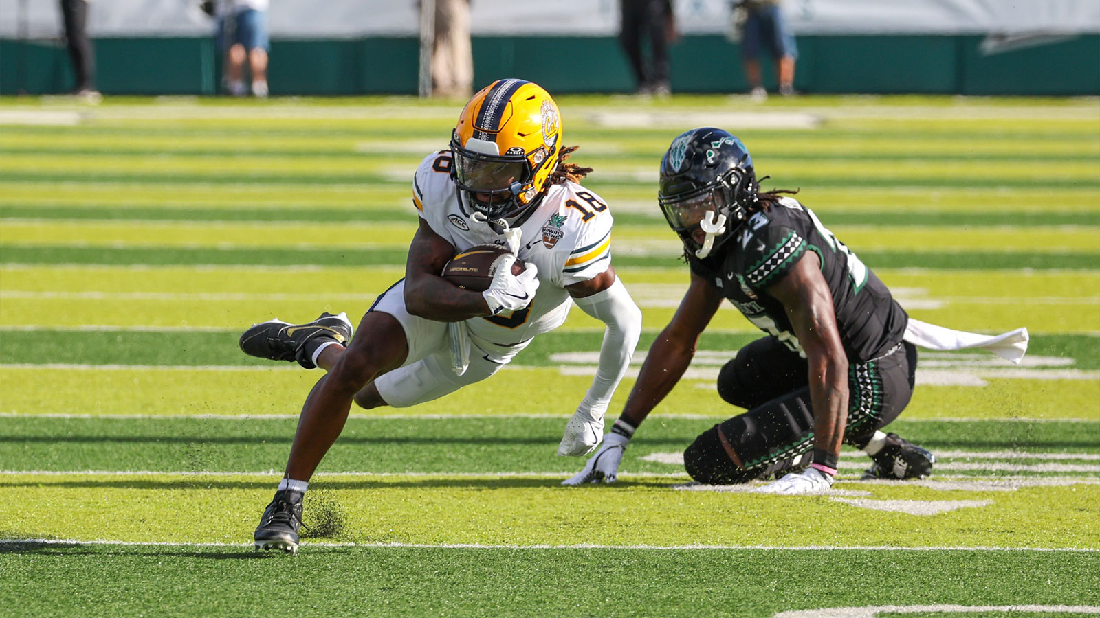 Hawaii leaves fans in awe after 21-point bowl comeback win
