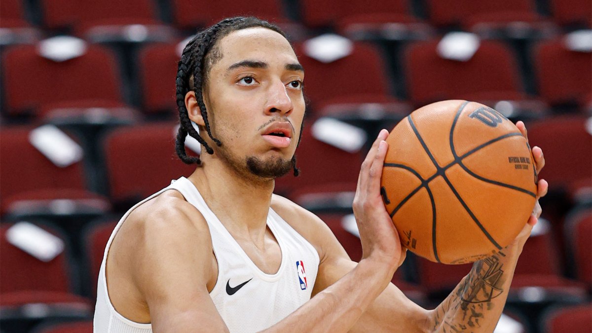 Oct 27, 2025; Chicago, Illinois, USA; Chicago Bulls forward Noa Essengue (24) warms up before an NBA game against the Atlanta Hawks at United Center. Mandatory Credit: Kamil Krzaczynski-Imagn Images