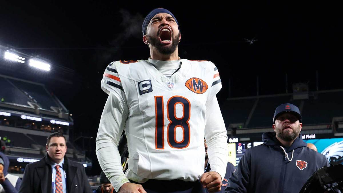 Chicago Bears quarterback Caleb Williams (18) celebrates after the game against the Philadelphia Eagles at Lincoln Financial Field.