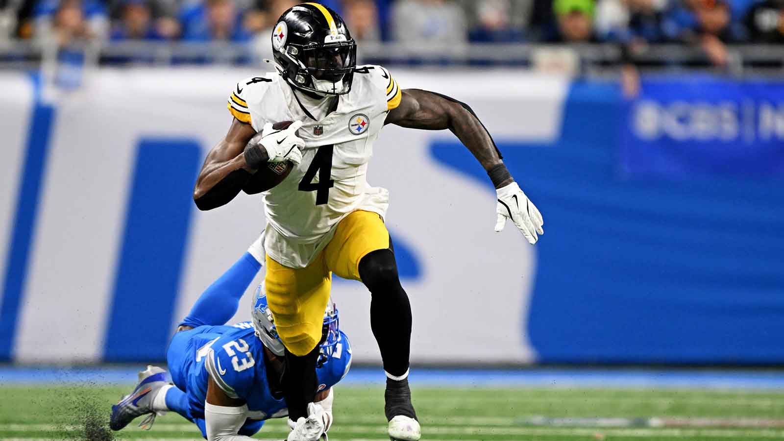 Steelers’ DK Metcalf suspended 2 games after punching Lions fan in Week 16