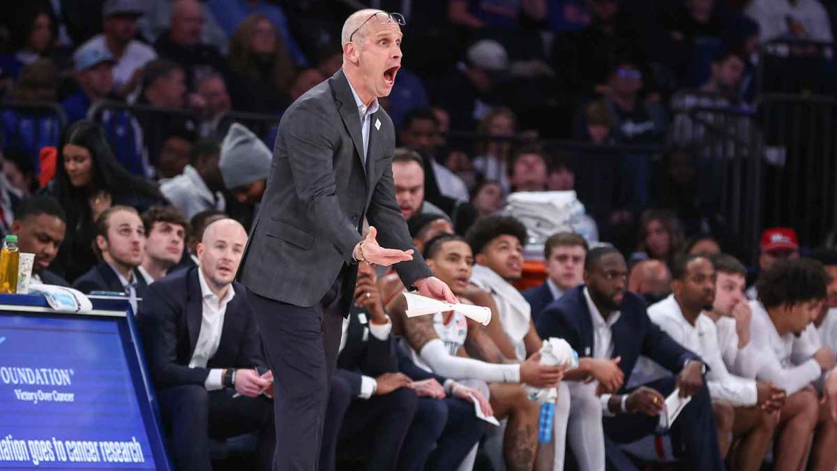 UConn Huskies head coach Dan Hurley reacts to a call in the first half against the Florida Gators at Madison Square Garden.
