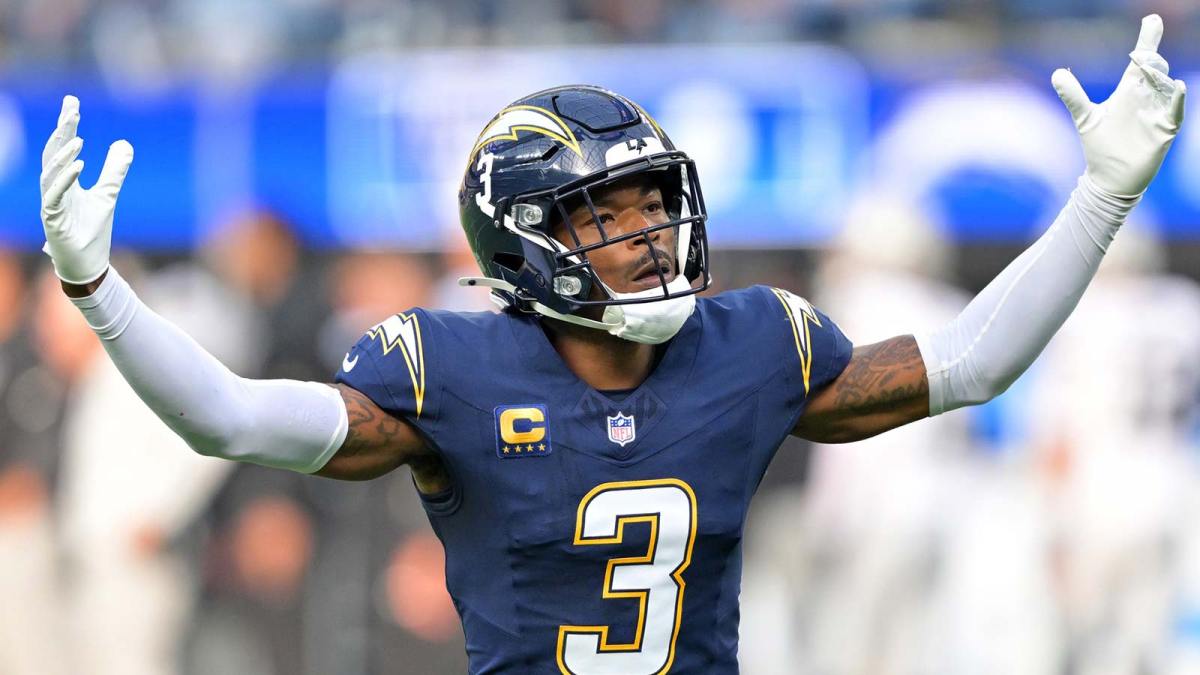 Los Angeles Chargers safety Derwin James Jr. (3) reacts against the Las Vegas Raiders during the first half at SoFi Stadium.