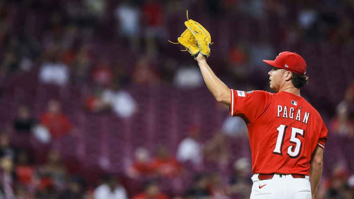 Cincinnati Reds relief pitcher Emilio Pagan (15) during the ninth inning against the Miami Marlins at Great American Ball Park.