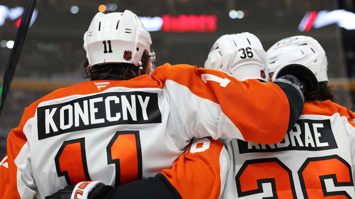 Philadelphia Flyers right wing Travis Konecny (11) celebrates his goal with teammates during the third period against the Buffalo Sabres at KeyBank Center.