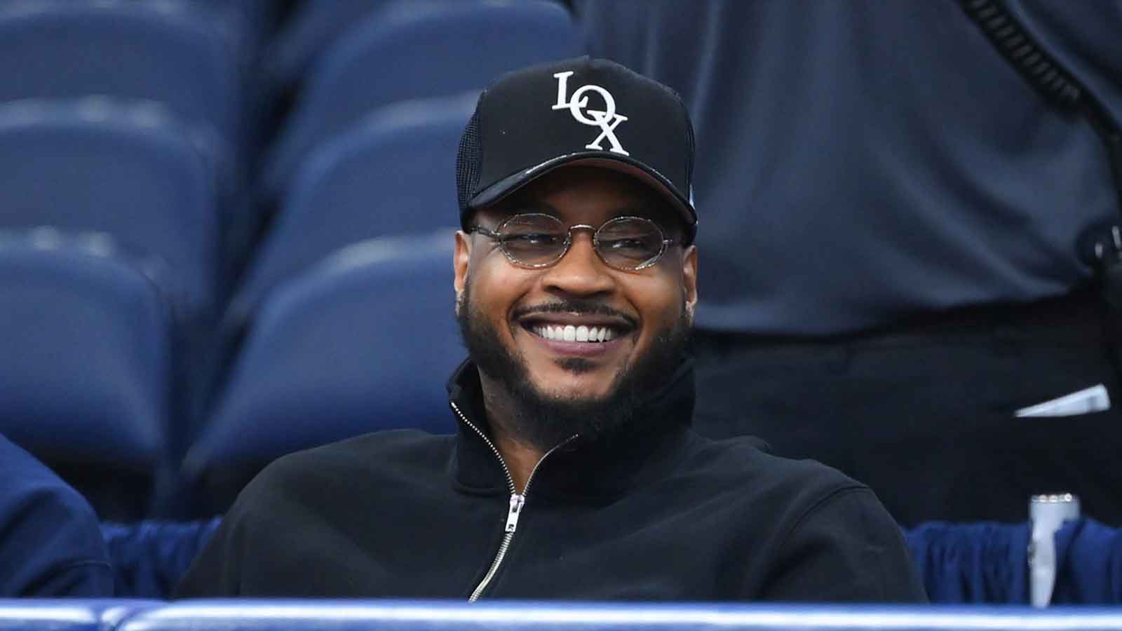 Carmelo Anthony shares moment with 76ers Tyrese Maxey, VJ Edgecombe after win over Knicks