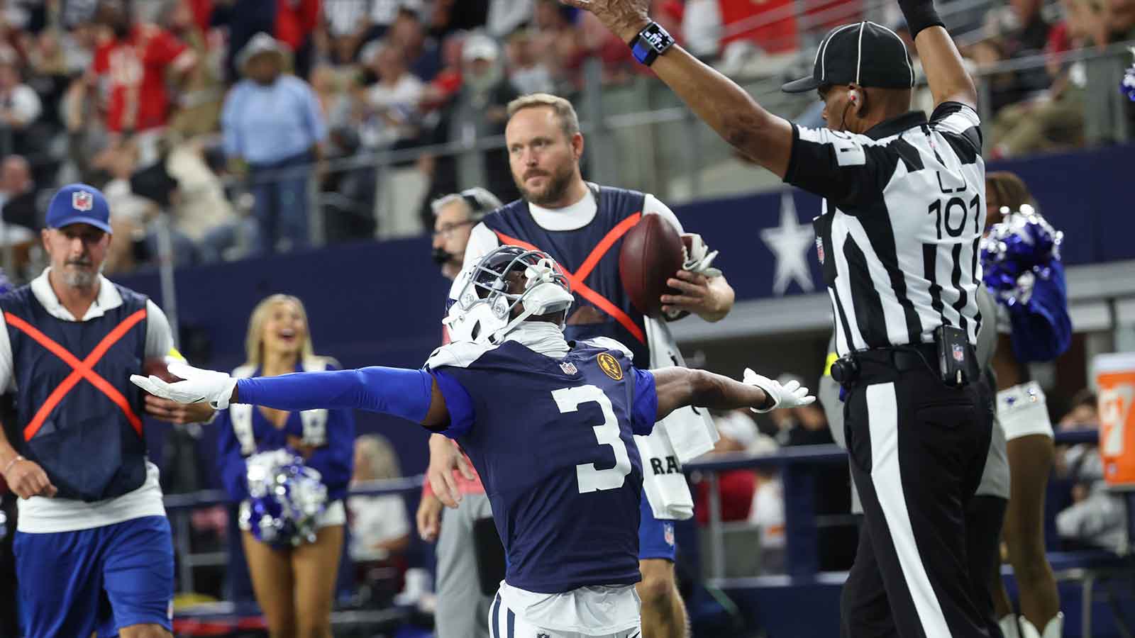 Dallas Cowboys wide receiver George Pickens (3) celebrates after catching a pass for a successful two-point conversion against the Kansas City Chiefs during the fourth quarter at AT&T Stadium