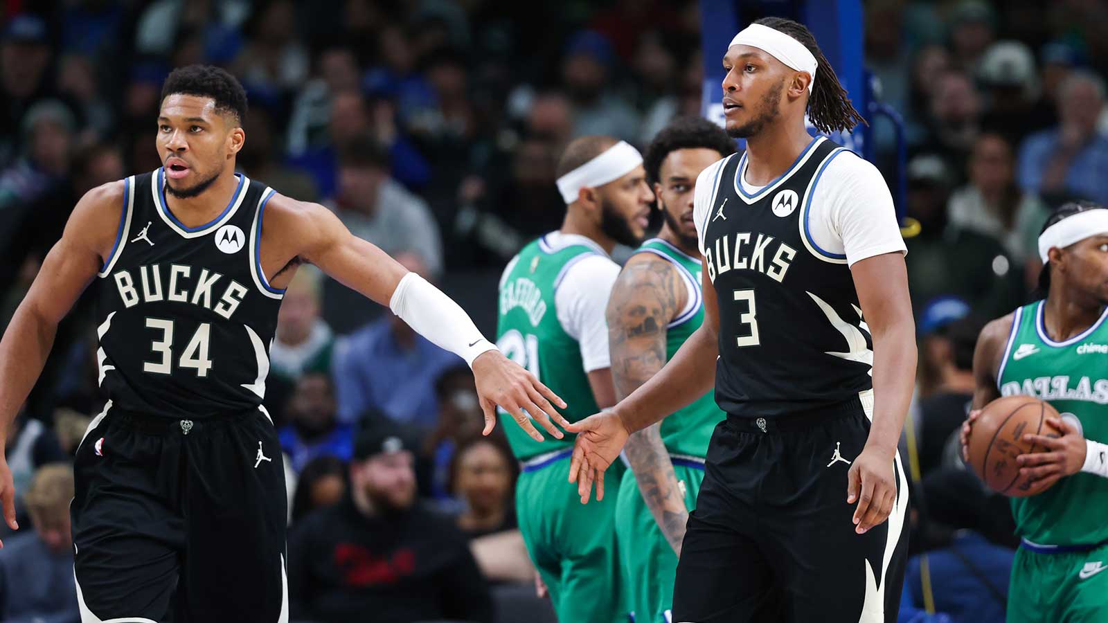 Myles Turner refuses to quit amid Giannis Antetokounmpo injury, Bucks trade rumors