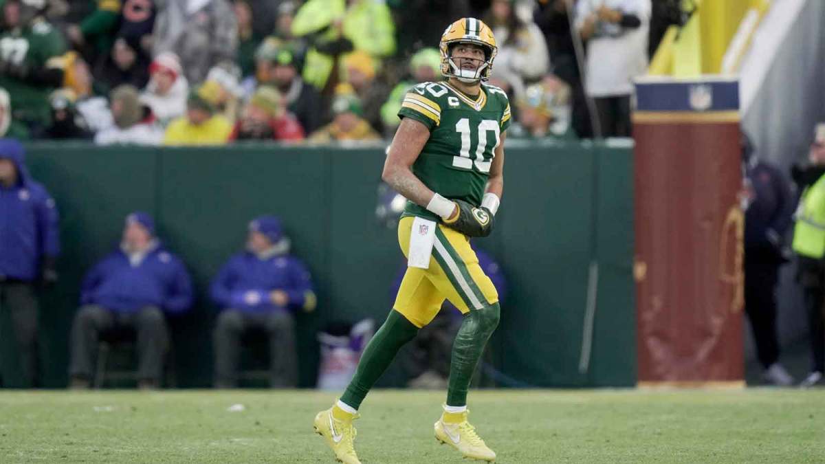 Green Bay Packers quarterback Jordan Love (10) looks at the scoreboard after throwing an interception during the first quarter of their game against the Chicago Bears Sunday, December 7, 2025 at Lambeau Field in Green Bay, Wisconsin.