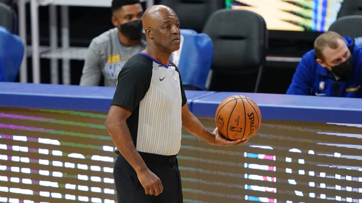 March 15, 2021; San Francisco, California, USA; NBA referee Haywoode Workman (66) during the second quarter between the Golden State Warriors and the Los Angeles Lakers at Chase Center