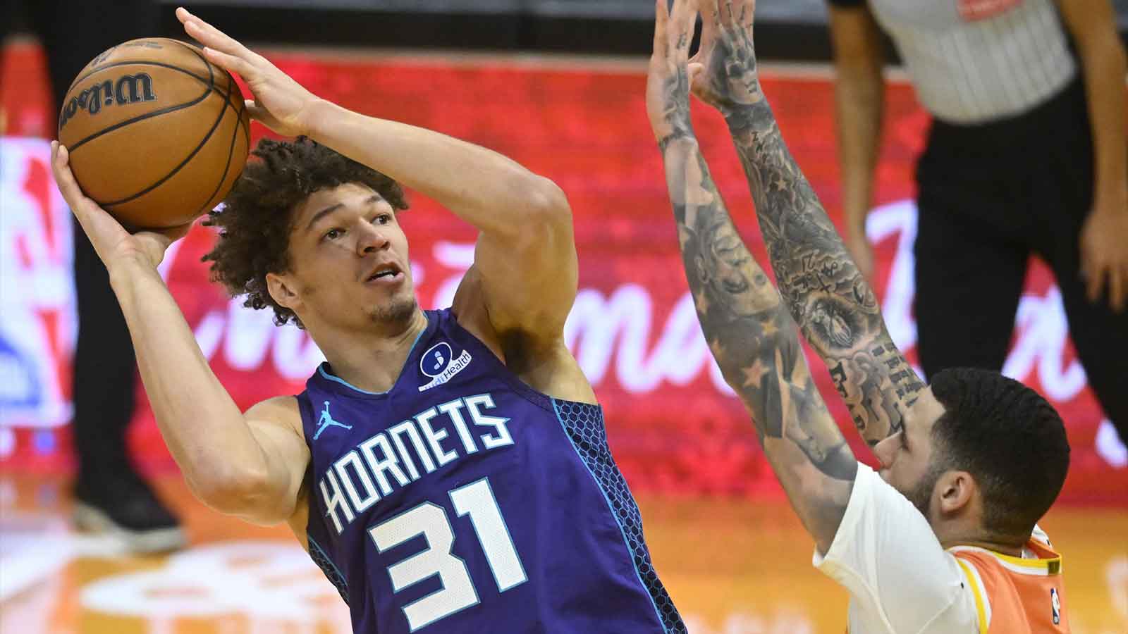 Hornets’ Charles Lee celebrates Tidjane Salaun for rounding out his game