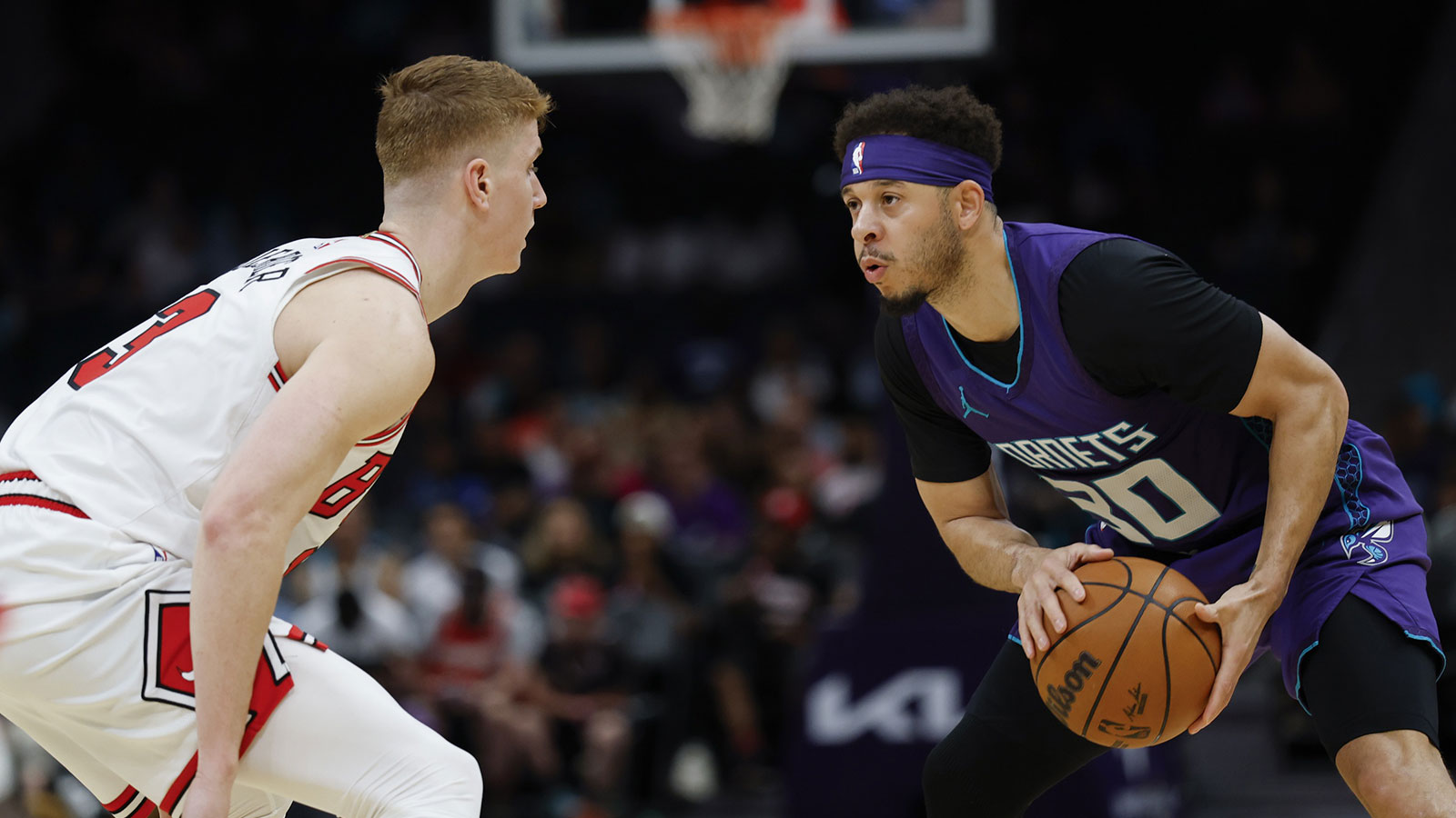 Watch Seth Curry make his first bucket with Warriors