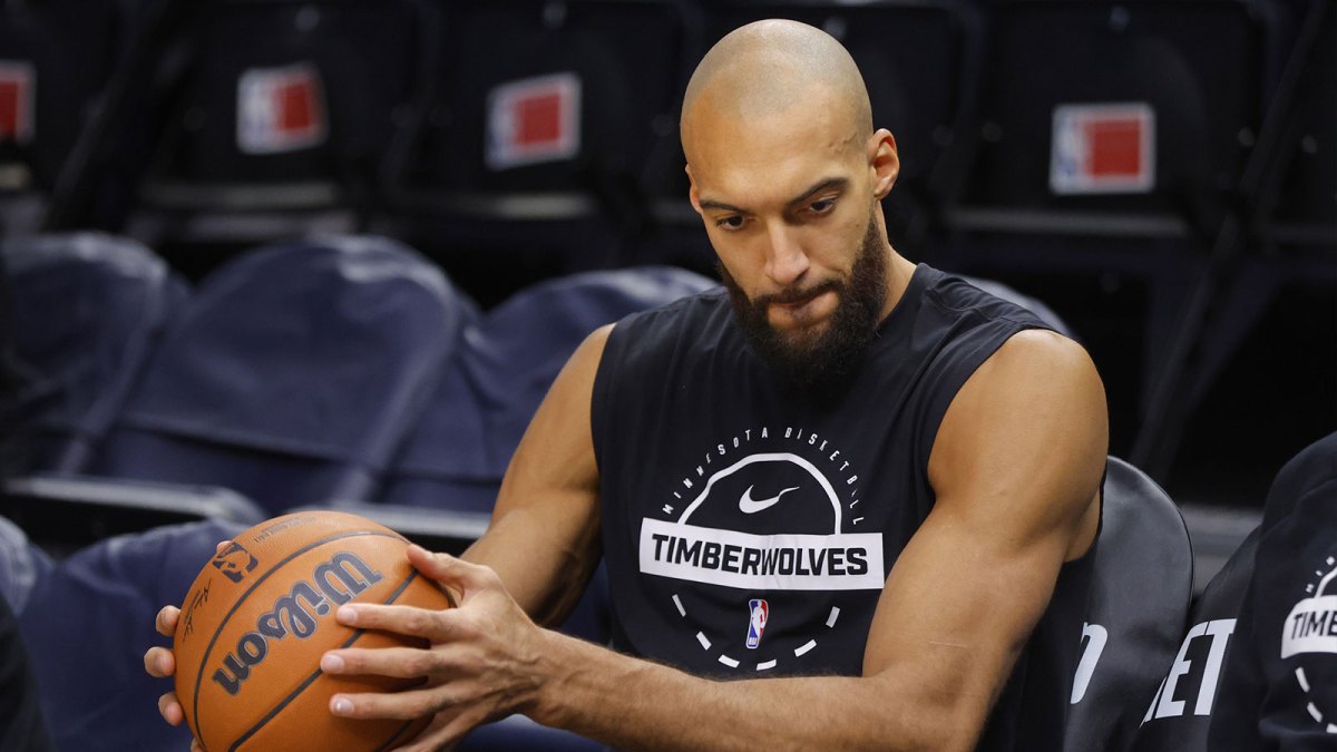 Minnesota Timberwolves center Rudy Gobert (27) prepares to play the Phoenix Suns before the game at Target Center.
