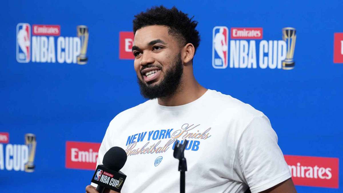New York Knicks center/forward Karl-Anthony Towns (32) at press conference prior to the Emirates NBA Cup championship at the T-Mobile Arena.