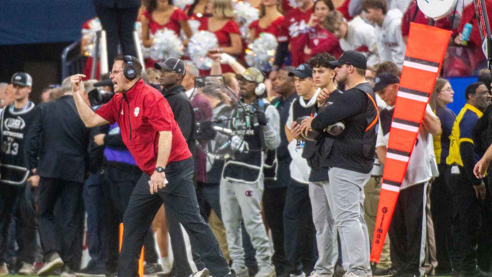 Indiana football’s Curt Cignetti adds another trophy ahead of Rose Bowl