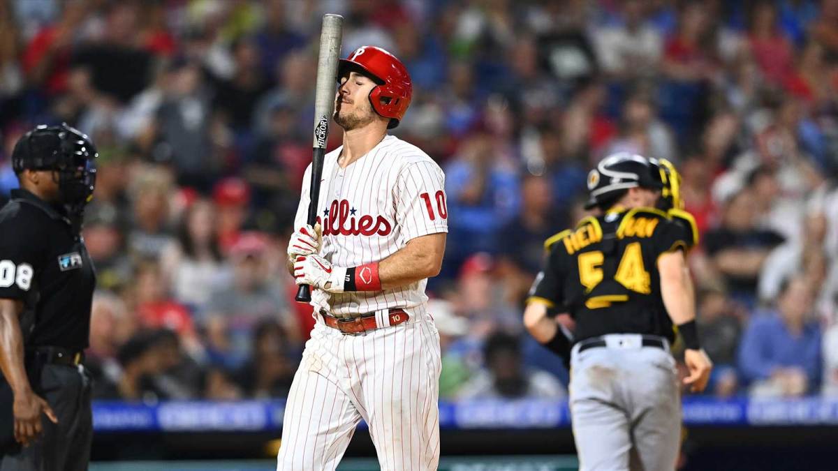 Philadelphia Phillies catcher JT Realmuto (10) reacts after striking out against the Pittsburgh Pirates in the sixth inning at Citizens Bank Park