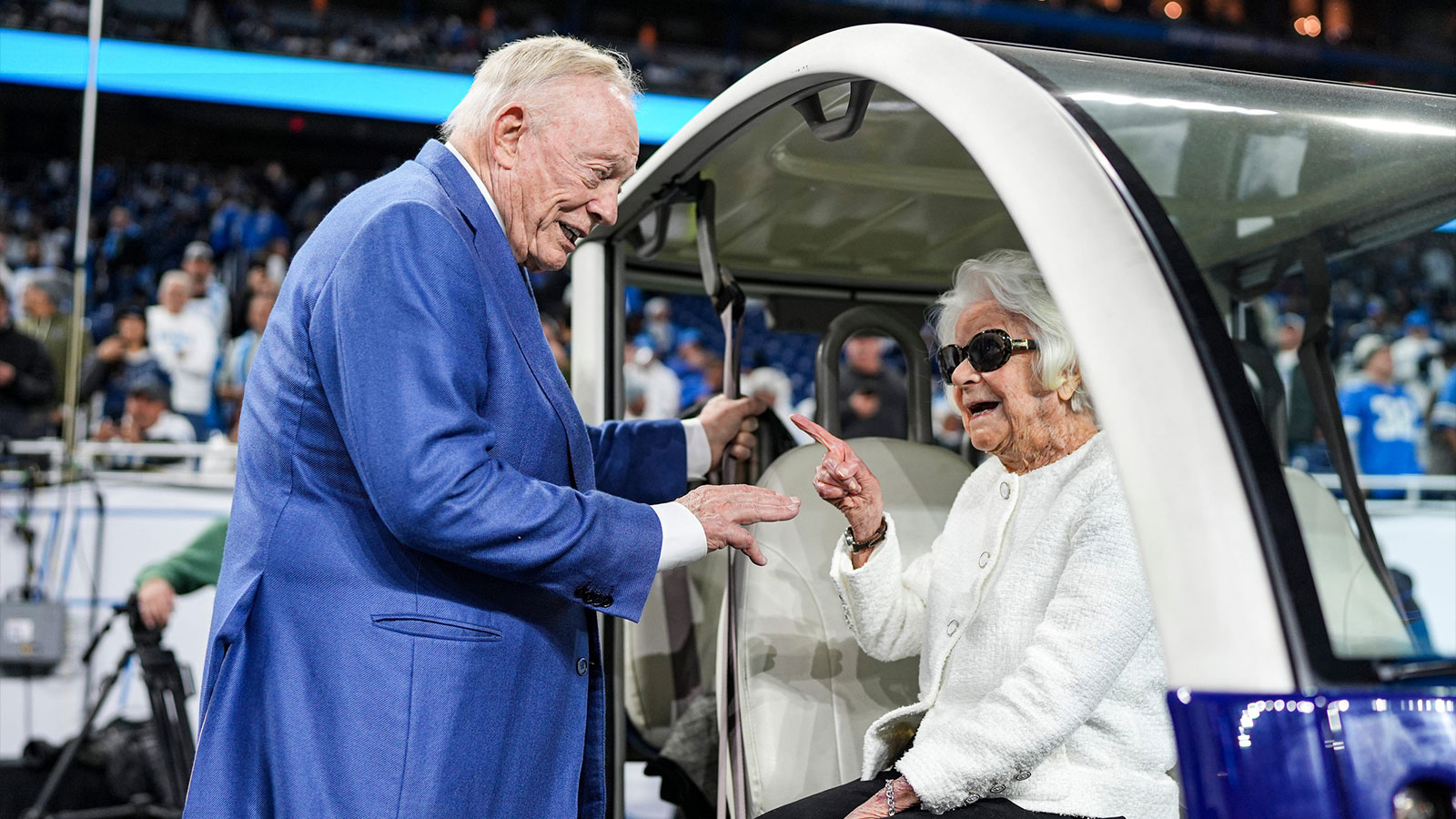 Cowboys’ Jerry Jones’ mic drop take on controversial Jake Ferguson OPI penalty