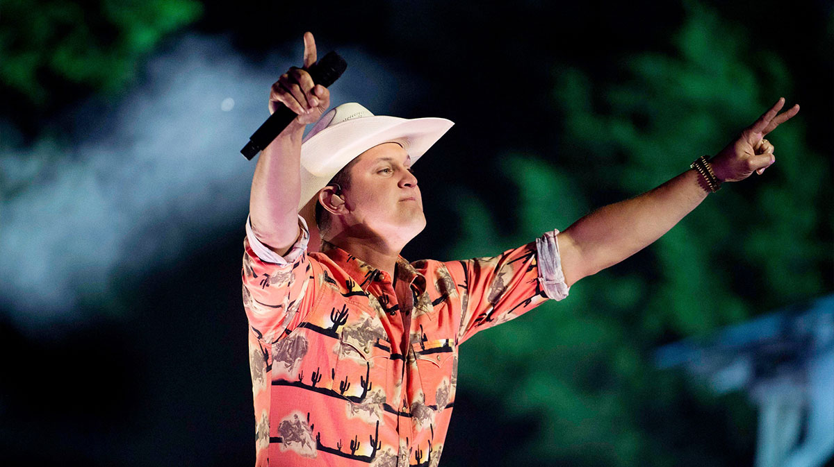 Country singer Jon Pardi roasted for Big 12 Championship Game performance
