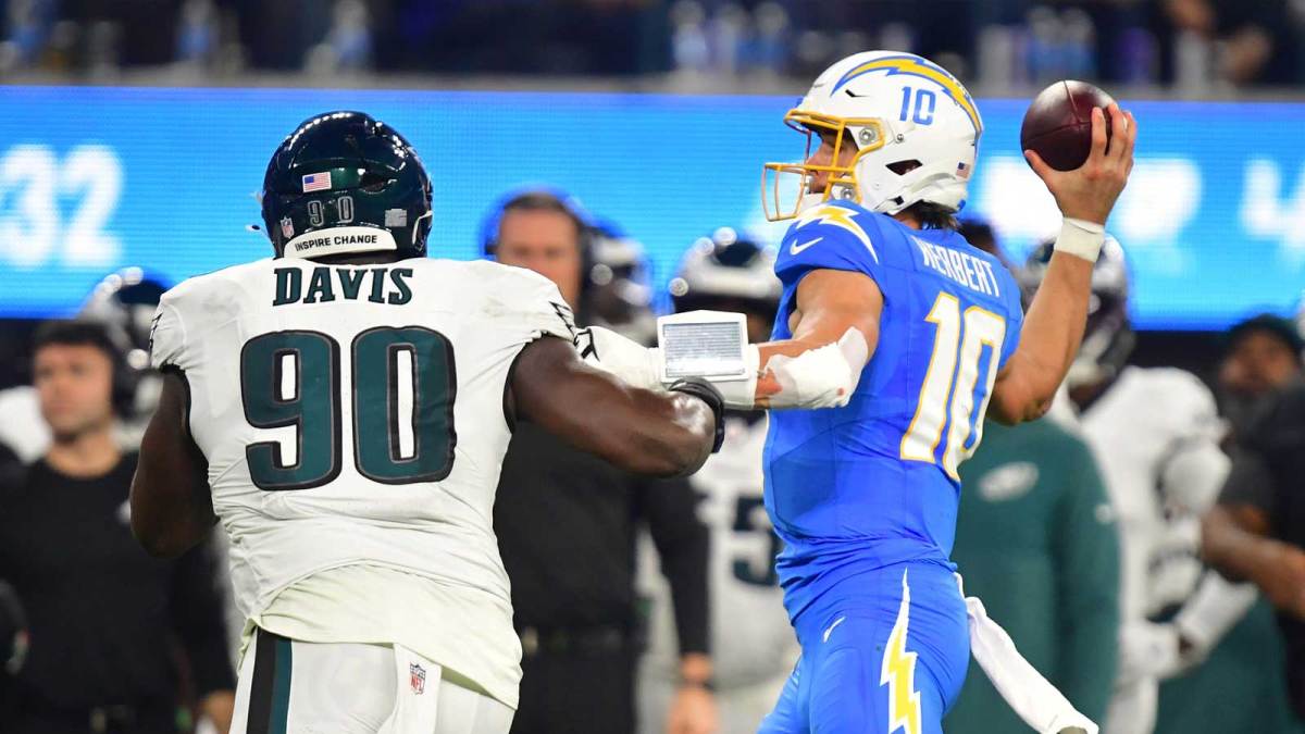 Chargers news: Justin Herbert puts himself in Patrick Mahomes company after Eagles win