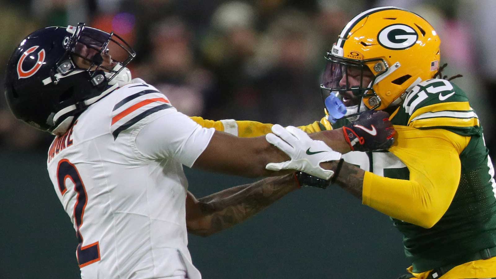 Green Bay Packers cornerback Keisean Nixon (25) against the Chicago Bears wide receiver DJ Moore (2) on Sunday, December 7, 2025, at Lambeau Field in Green Bay, Wis. The Packers defeated the Bears 28-21. Wm. Glasheen USA TODAY NETWORK-Wisconsin
