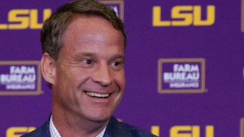 Ole Miss news: Fans boo Lane Kiffin, family as they head for LSU