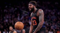 Knicks center Mitchell Robinson shines at the line vs 76ers, earning praise from Mike Brown despite a 116–107 loss.